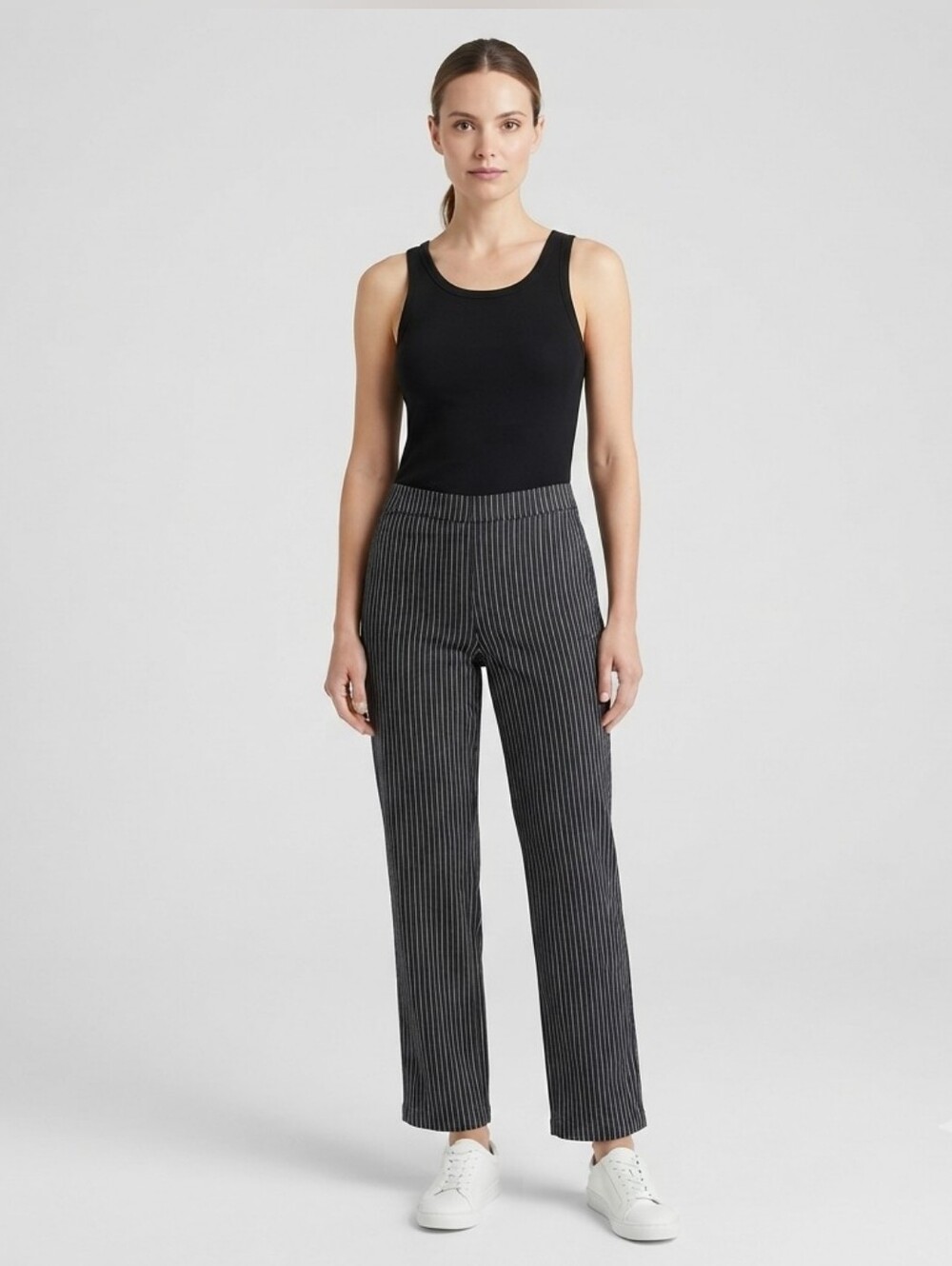 🌟 Chico's Black Pin Striped Straight Stretchy Pants Size Medium
